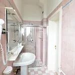 Lussana Hotel 3*