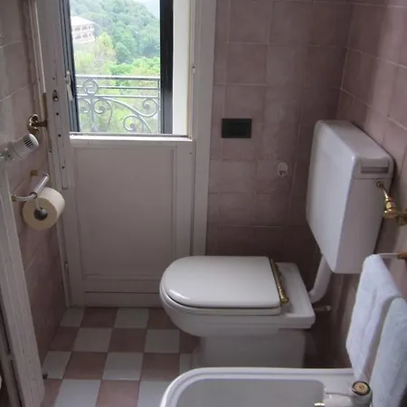 Hotel Lussana 3*