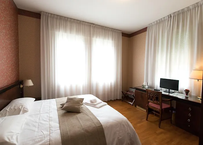 Hotell Lussana 3*